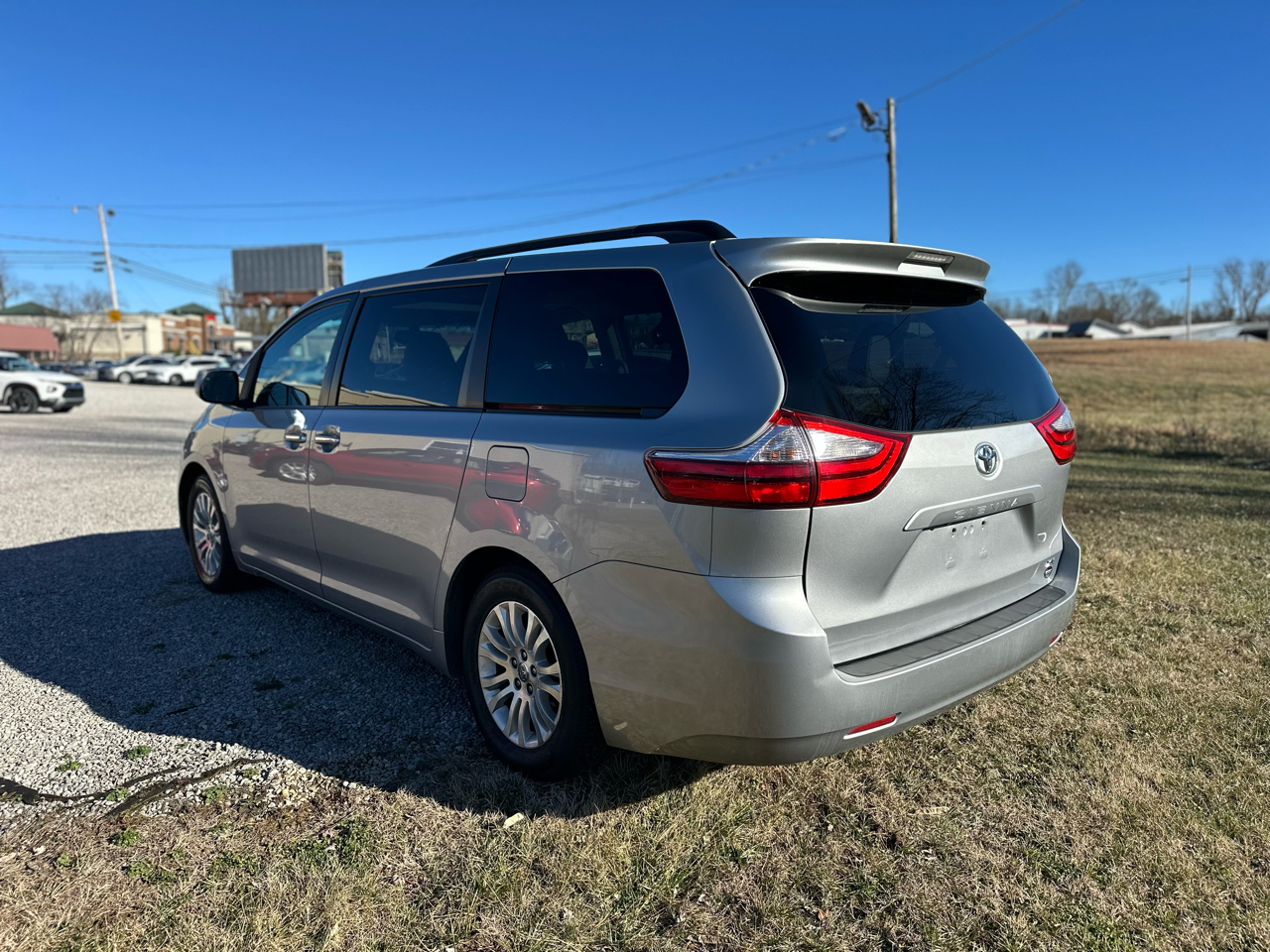Toyota Sienna XLE FWD 8-Passenger V6 2015