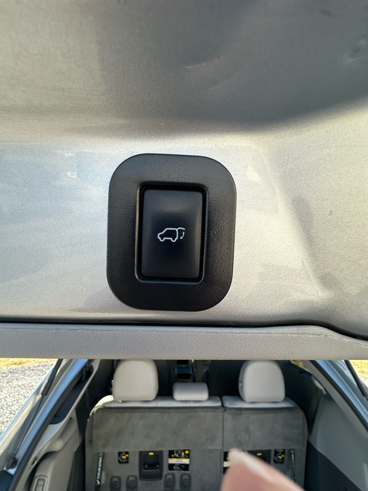 Toyota Sienna XLE FWD 8-Passenger V6 2015