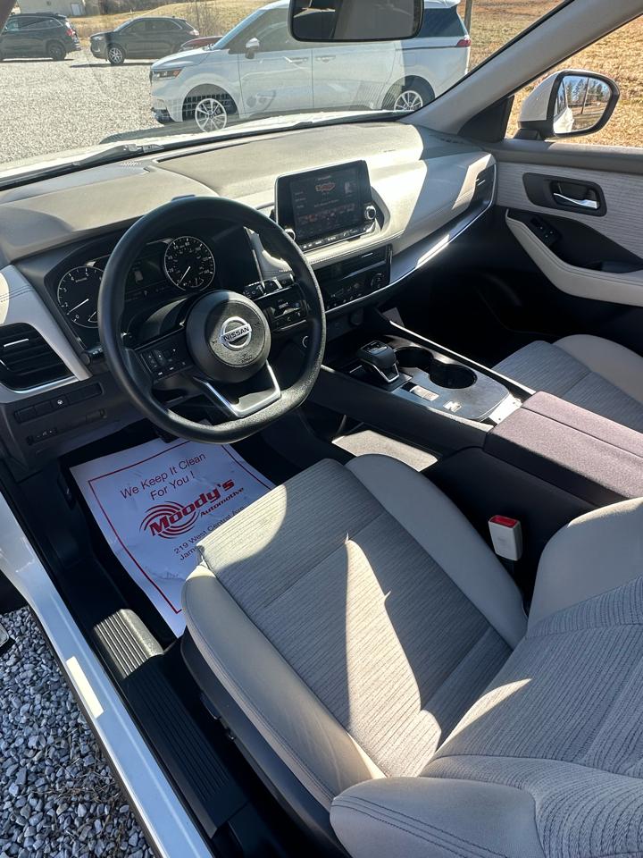 Nissan Rogue SV 2021