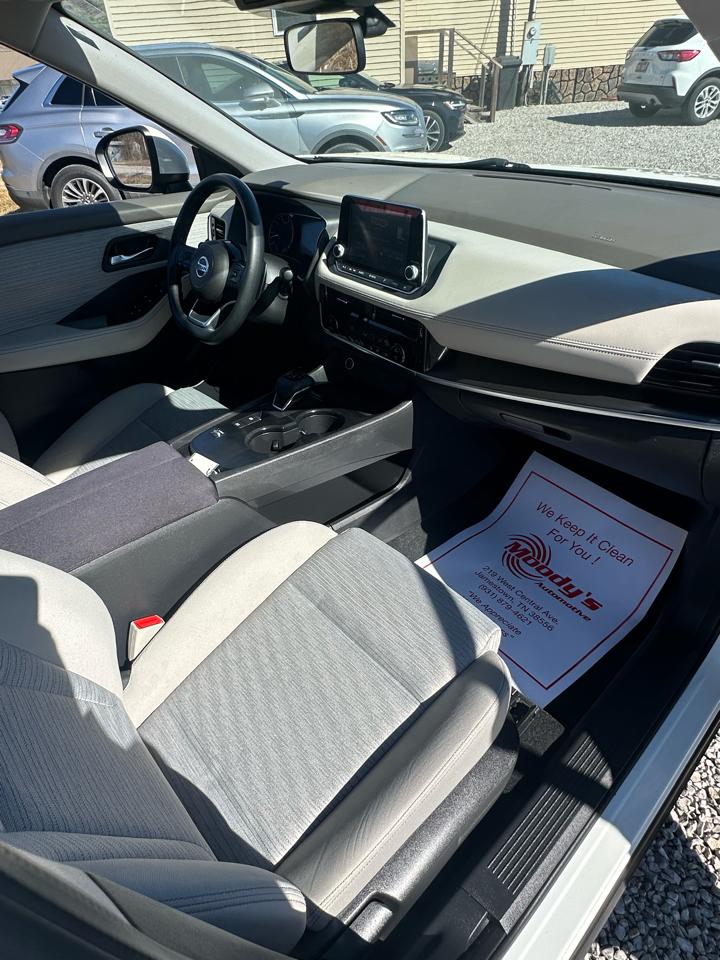 Nissan Rogue SV 2021