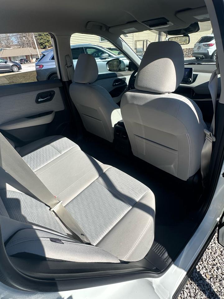 Nissan Rogue SV 2021