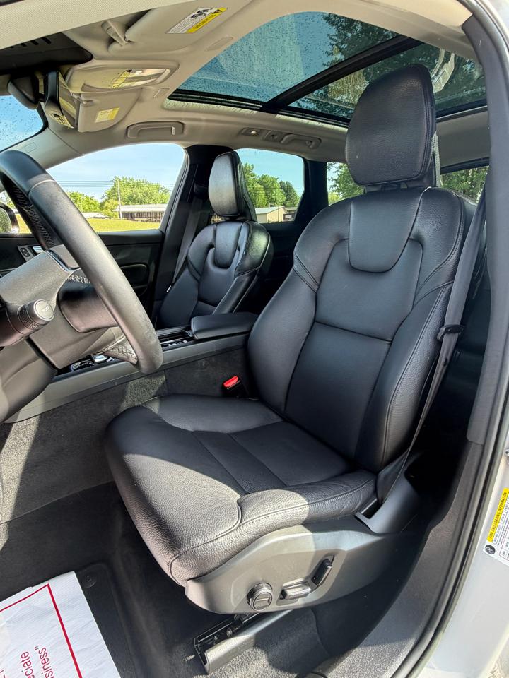 Volvo XC60 B5 Plus Dark AWD 2023