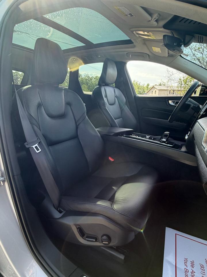 Volvo XC60 B5 Plus Dark AWD 2023