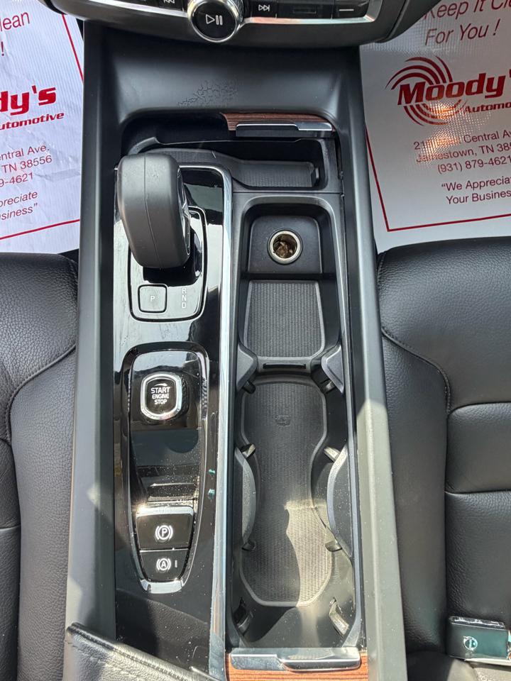 Volvo XC60 B5 Plus Dark AWD 2023