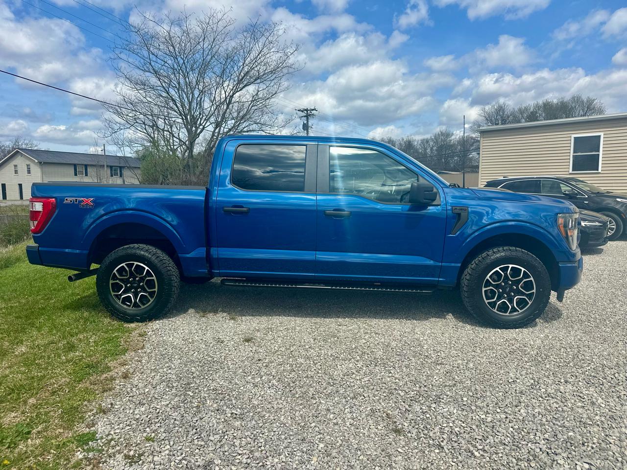 Ford F-150 4WD SuperCab 133" STX 2023
