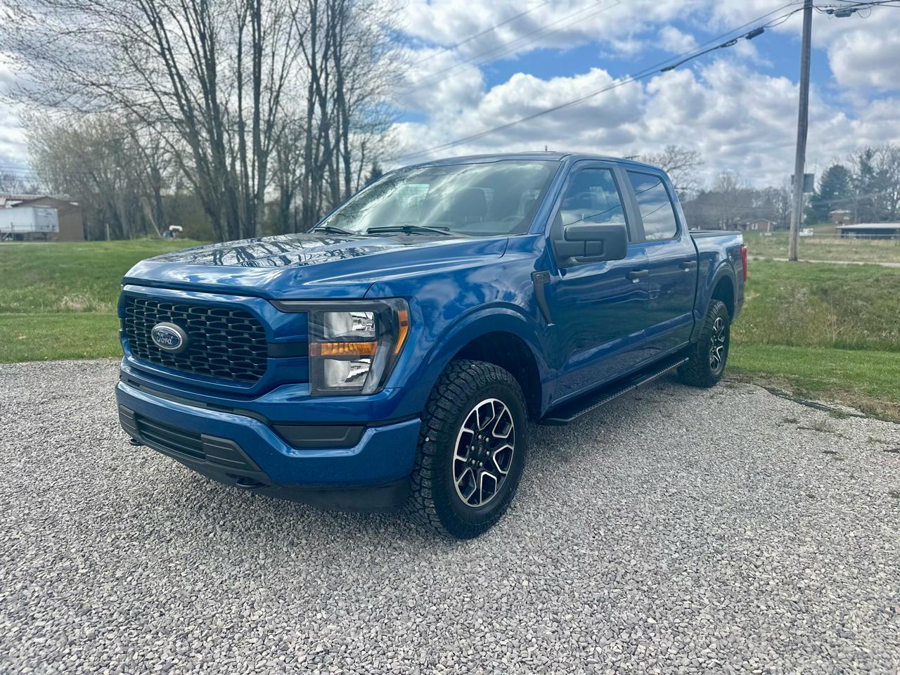 Ford F-150 4WD SuperCab 133" STX 2023