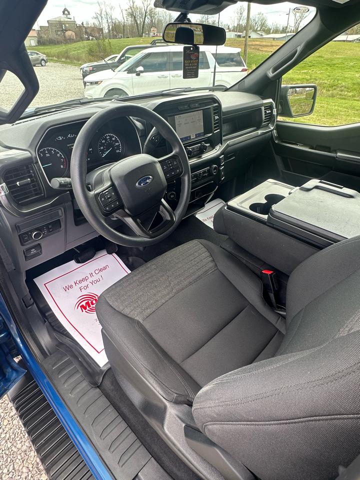 Ford F-150 4WD SuperCab 133" STX 2023