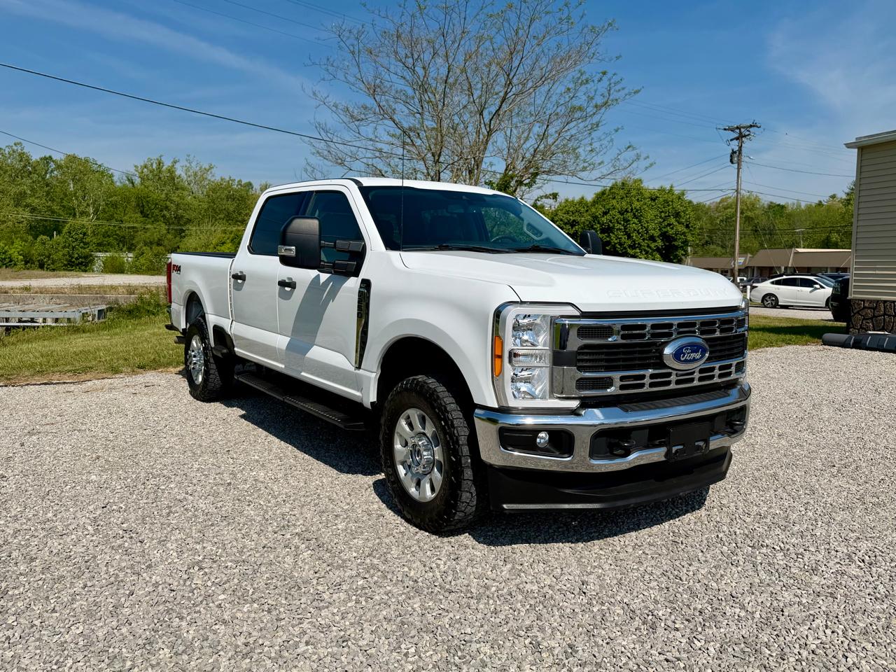 Ford F-250 SD Platinum Crew Cab 4WD 2023