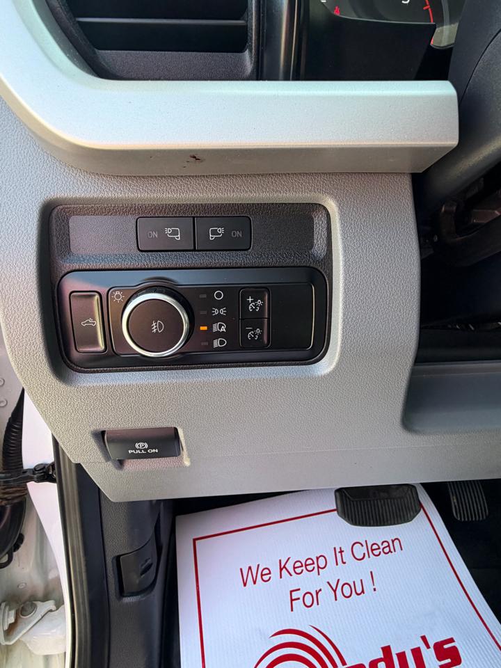 Ford F-250 SD Platinum Crew Cab 4WD 2023