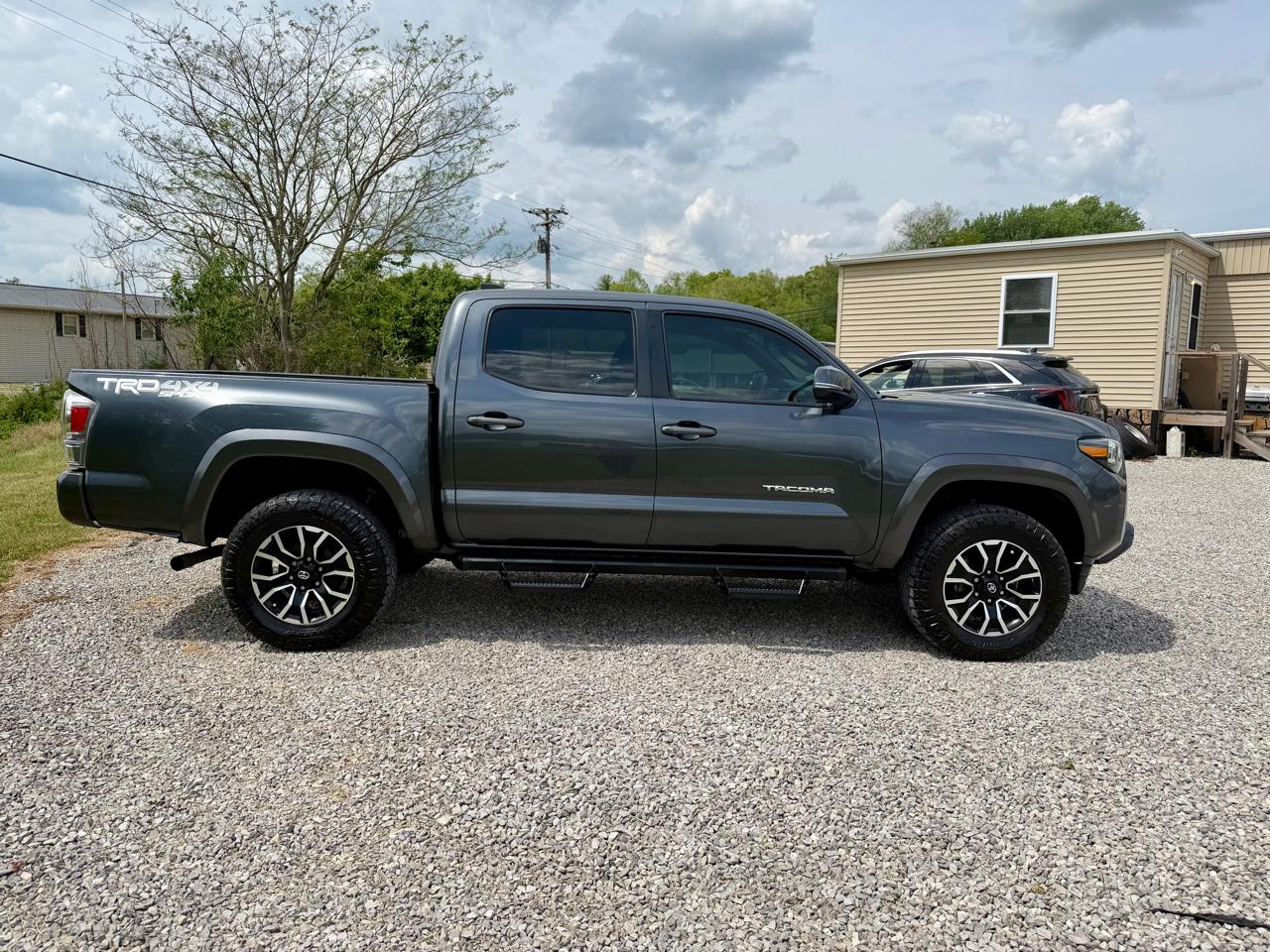 Toyota Tacoma SR5 Double Cab Long Bed V6 6AT 4WD 2022