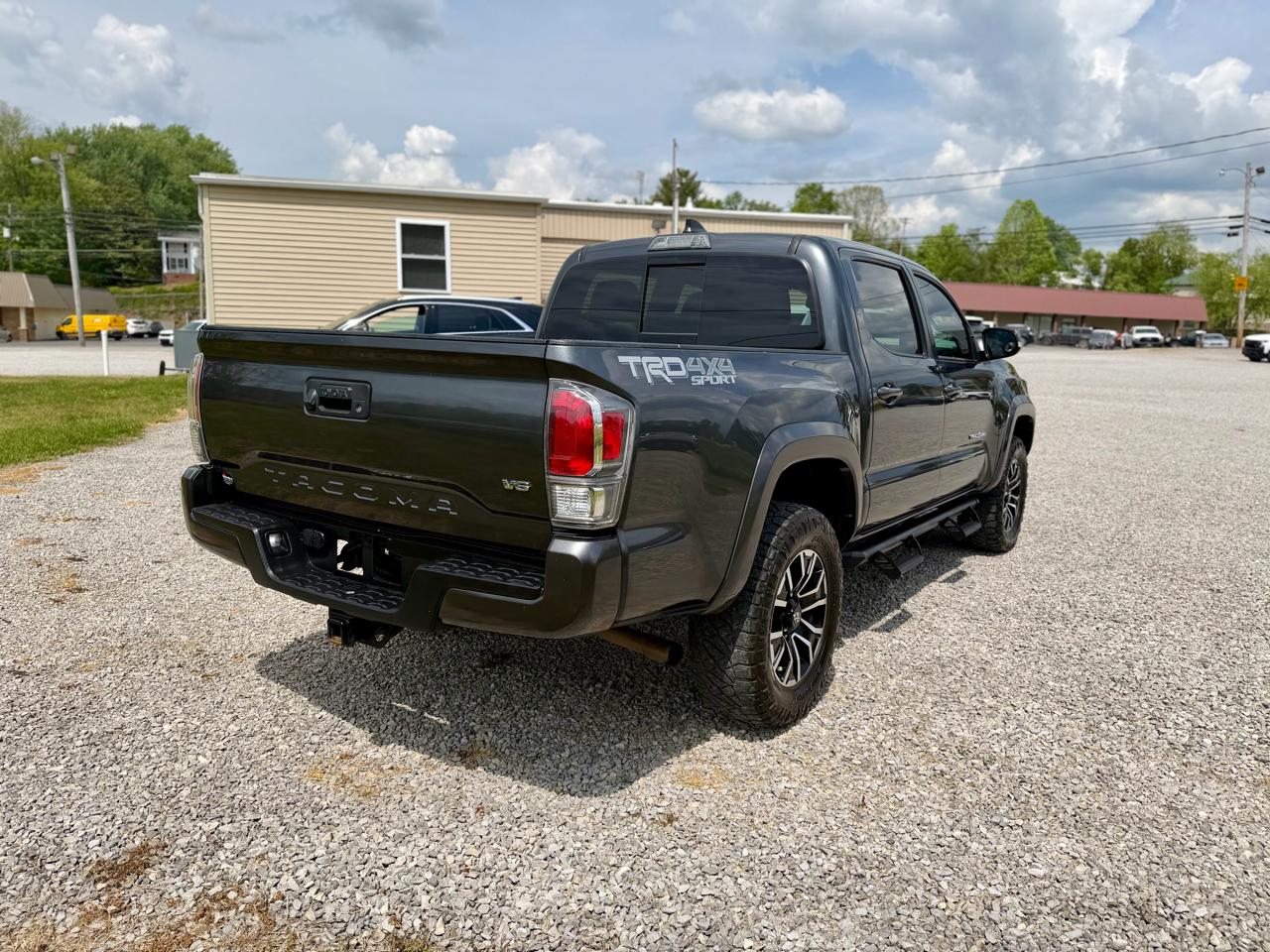 Toyota Tacoma SR5 Double Cab Long Bed V6 6AT 4WD 2022