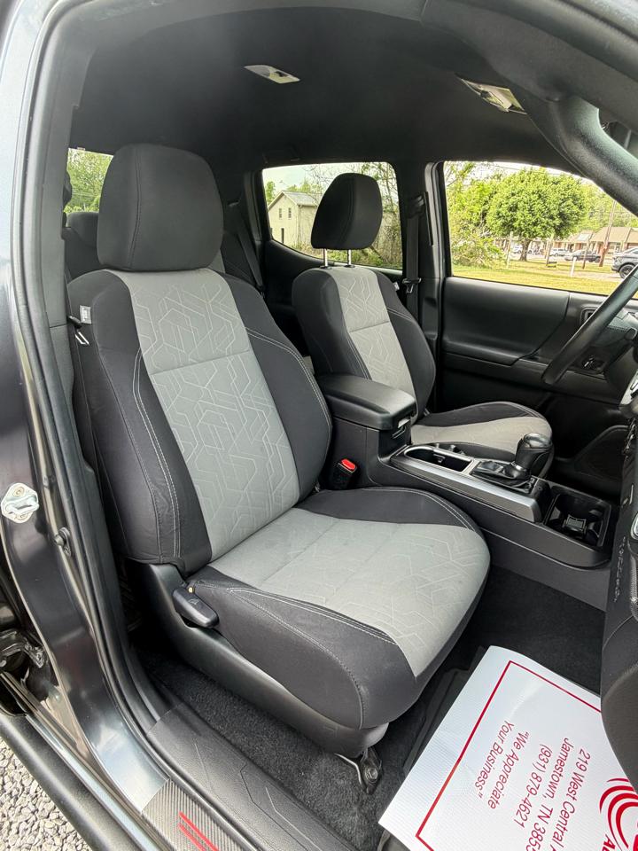 Toyota Tacoma SR5 Double Cab Long Bed V6 6AT 4WD 2022