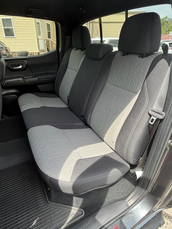 Toyota Tacoma SR5 Double Cab Long Bed V6 6AT 4WD 2022