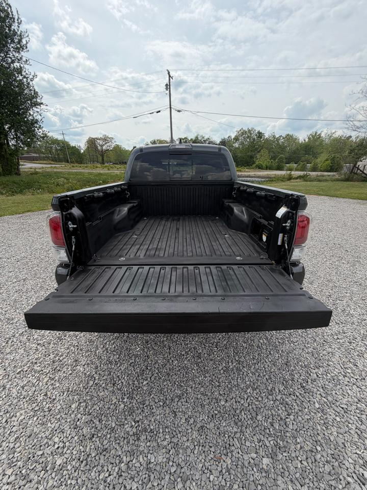 Toyota Tacoma SR5 Double Cab Long Bed V6 6AT 4WD 2022