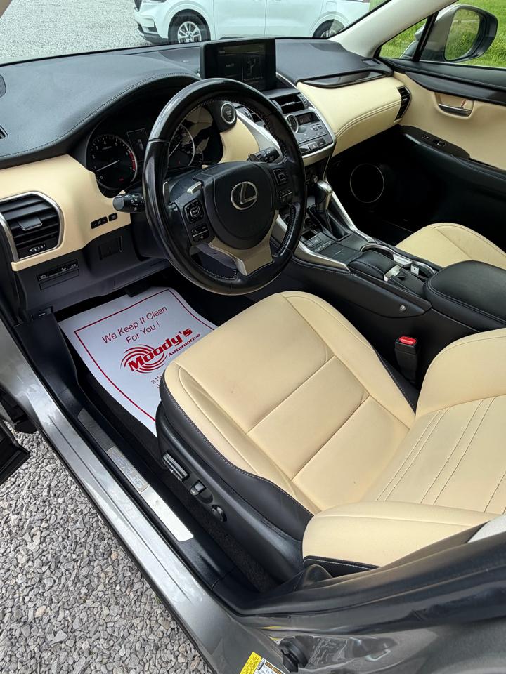 Lexus NX 300 Luxury 2021
