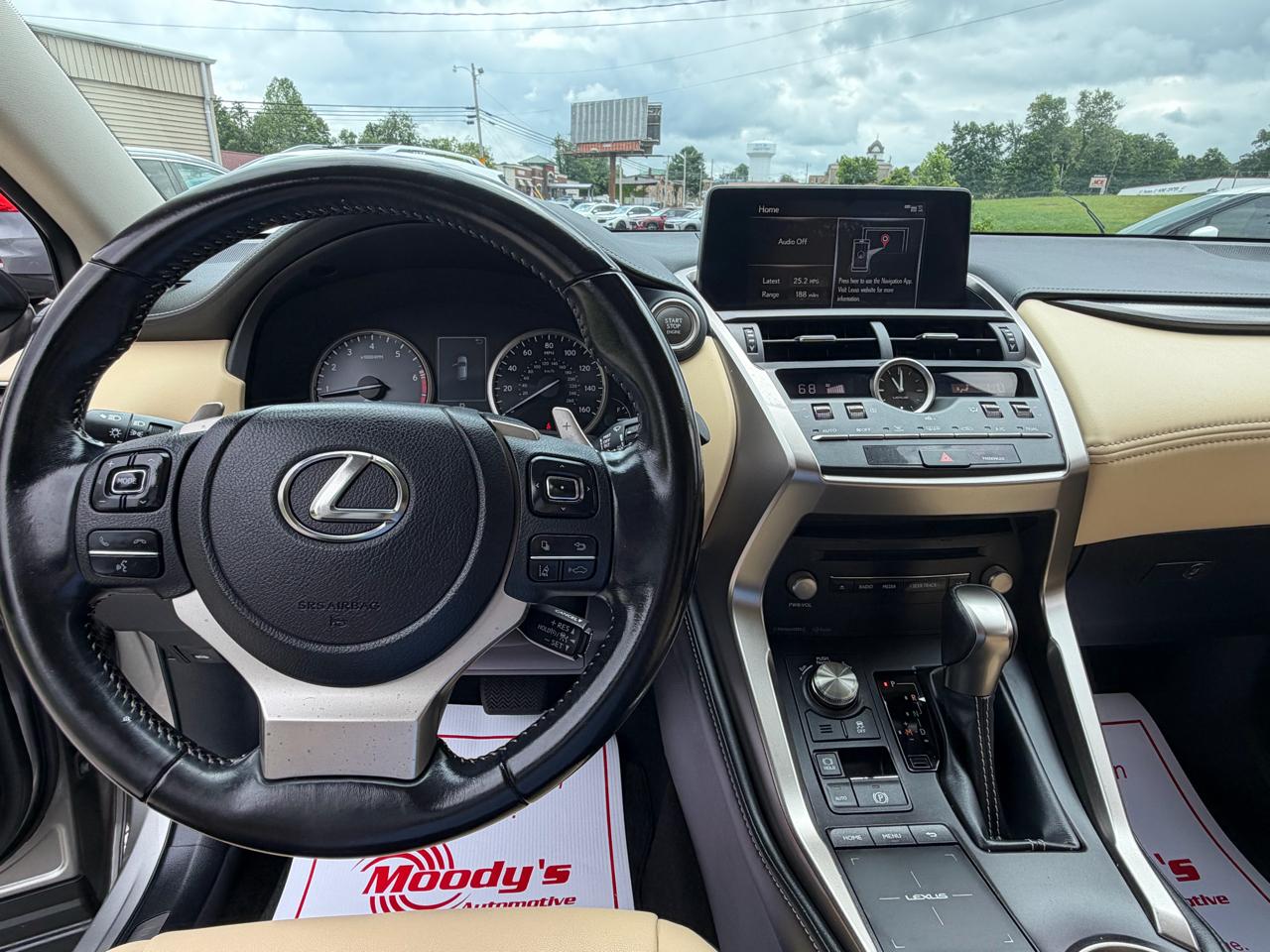 Lexus NX 300 Luxury 2021