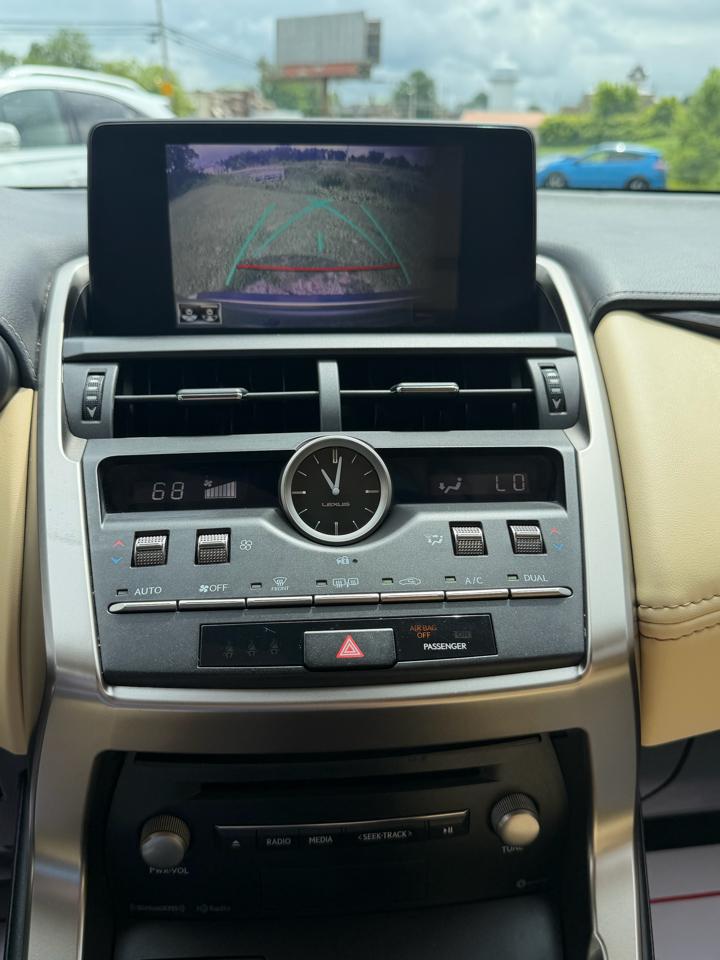 Lexus NX 300 Luxury 2021