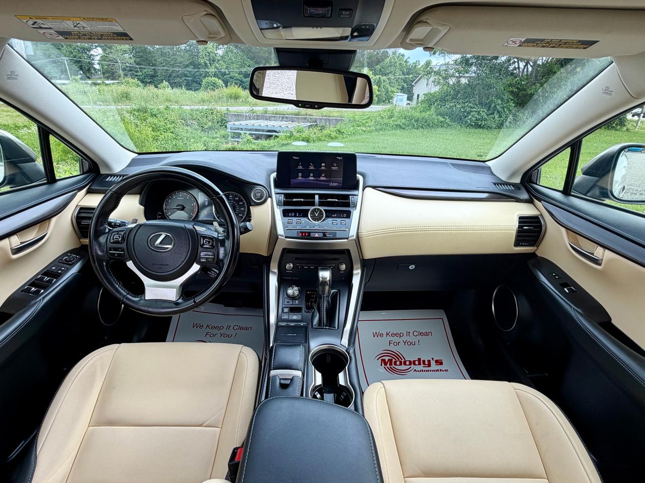 Lexus NX 300 Luxury 2021