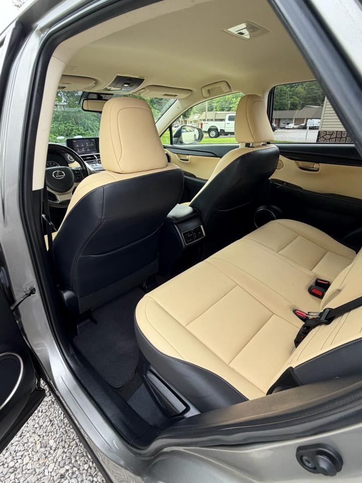 Lexus NX 300 Luxury 2021