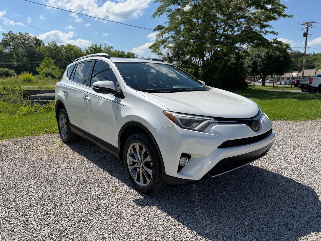 Toyota RAV4 Limited FWD 2018