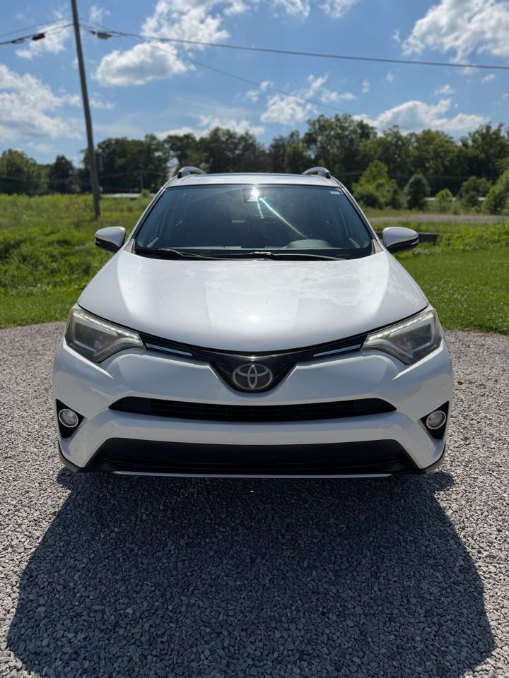 Toyota RAV4 Limited FWD 2018