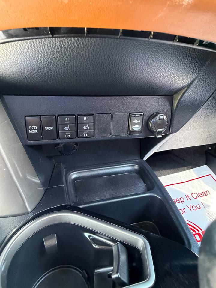 Toyota RAV4 Limited FWD 2018