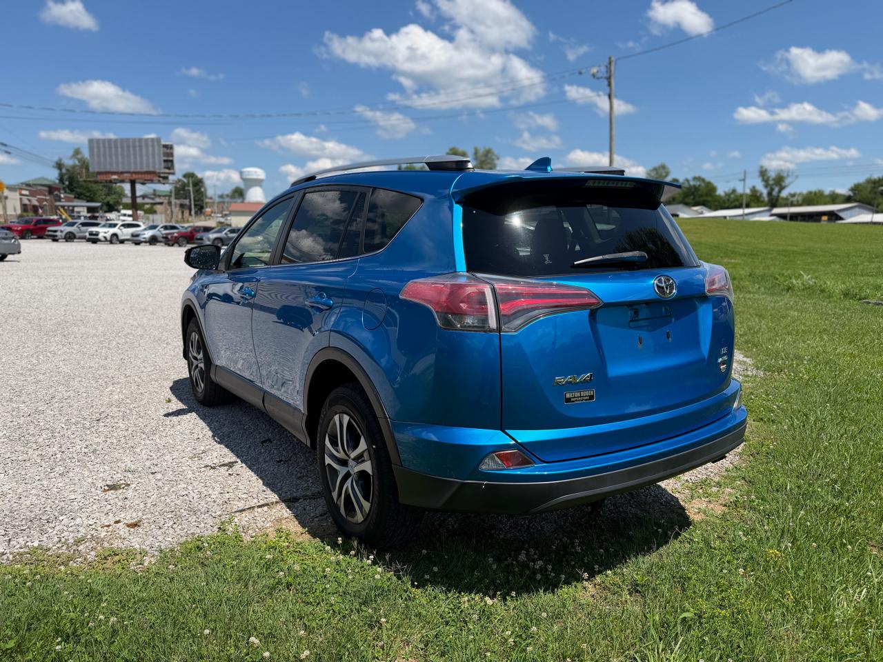 Toyota RAV4 LE AWD 2016