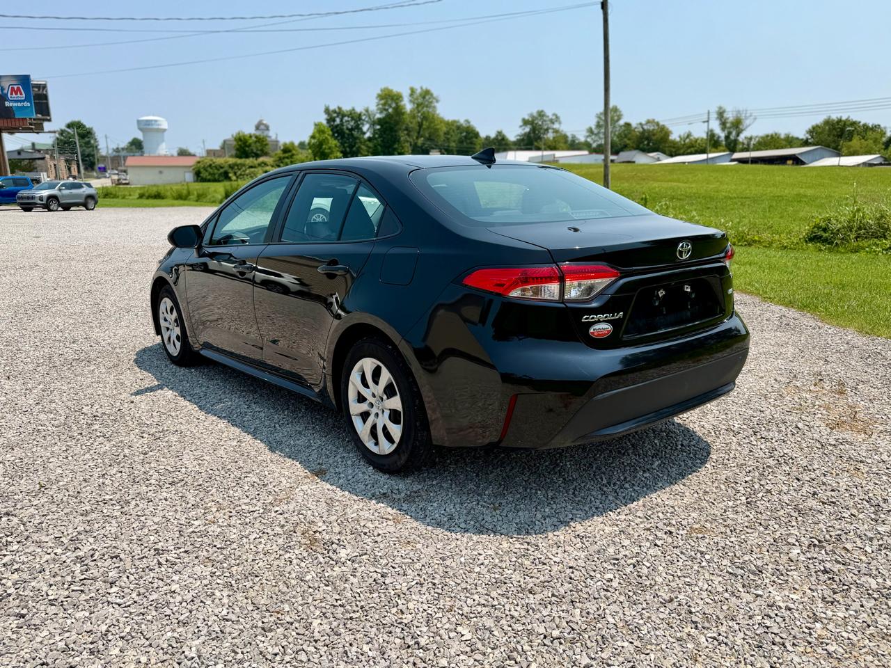 Toyota Corolla LE 2022