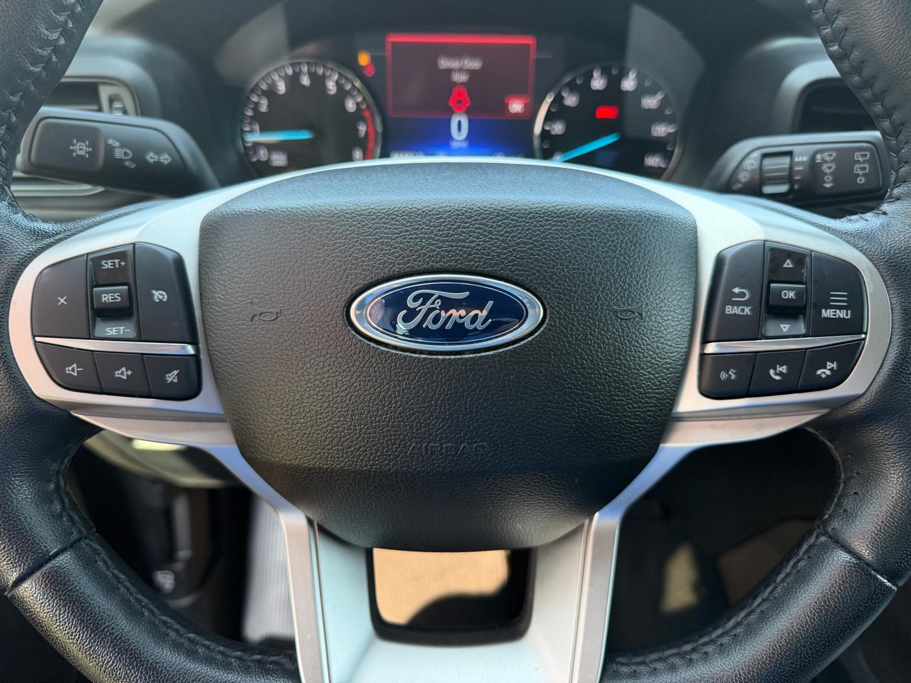 Ford Explorer XLT AWD 2023