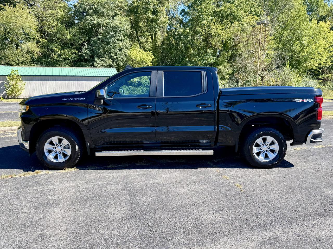 Chevrolet Silverado 1500 LT Crew Cab 4WD 2021