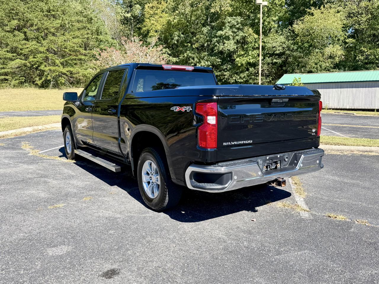 Chevrolet Silverado 1500 LT Crew Cab 4WD 2021