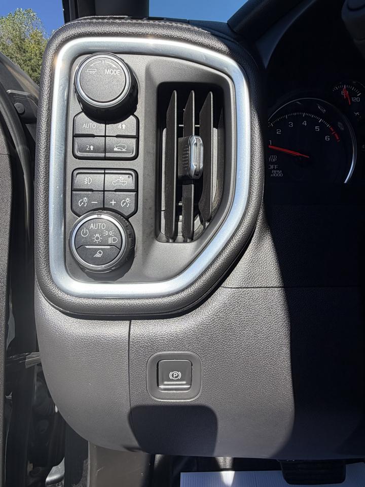 Chevrolet Silverado 1500 LT Crew Cab 4WD 2021