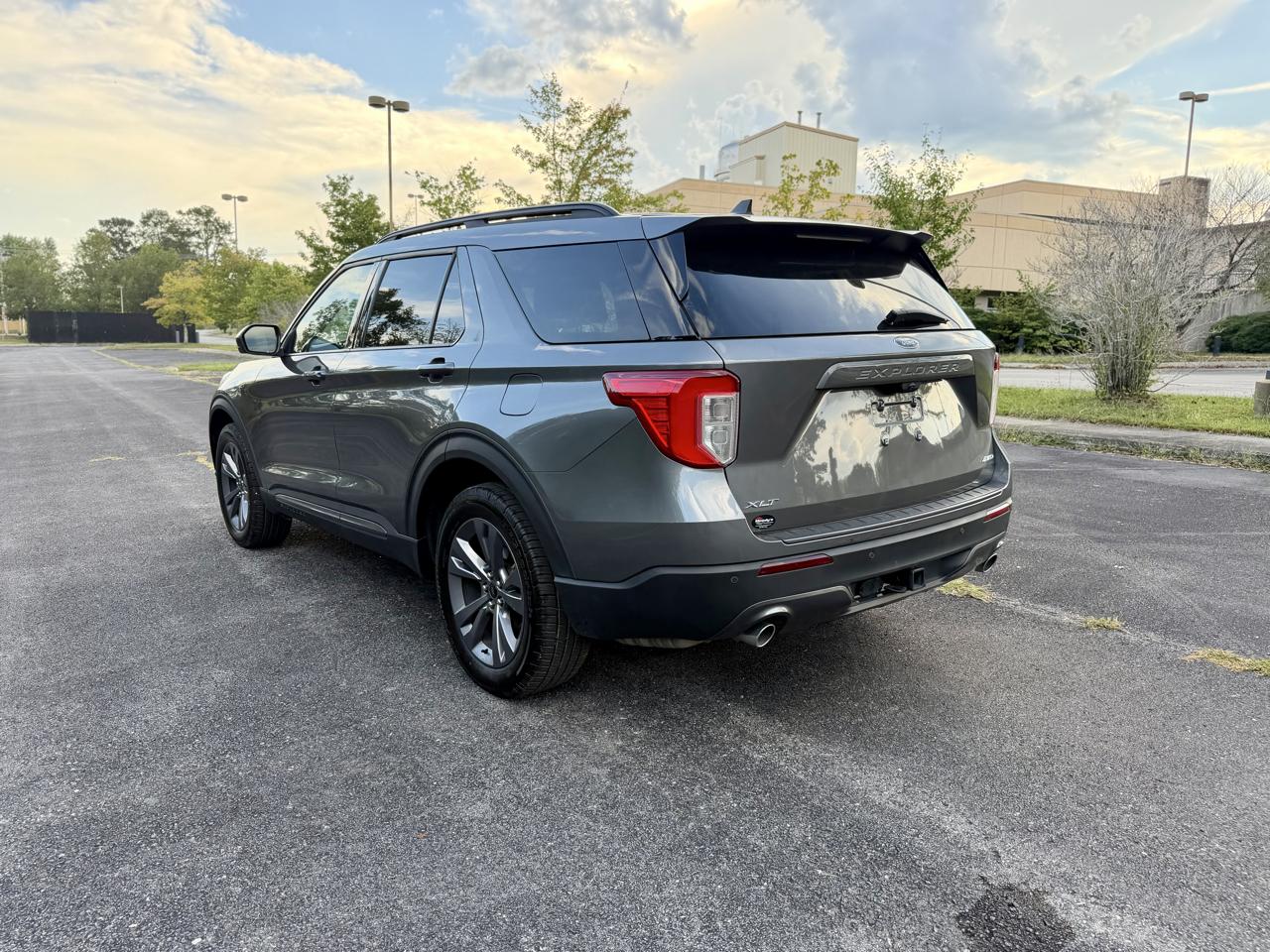 Ford Explorer XLT AWD 2023