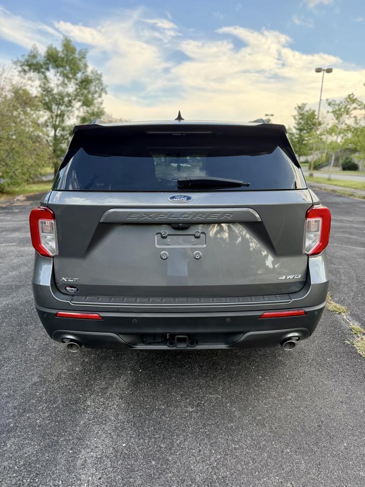 Ford Explorer XLT AWD 2023
