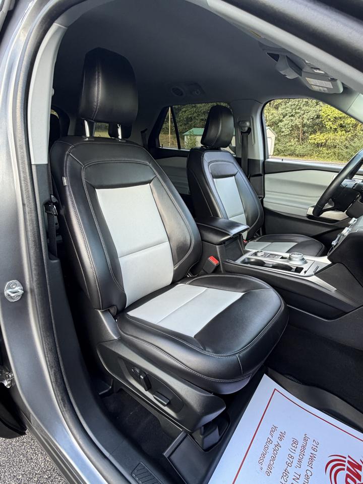 Ford Explorer XLT AWD 2023