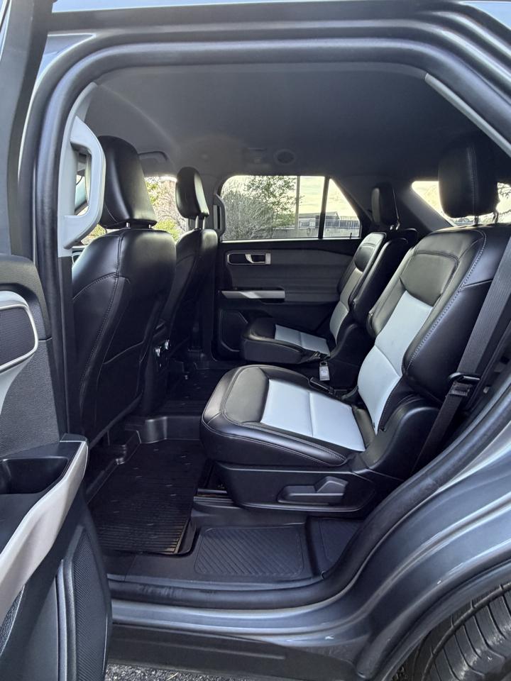 Ford Explorer XLT AWD 2023