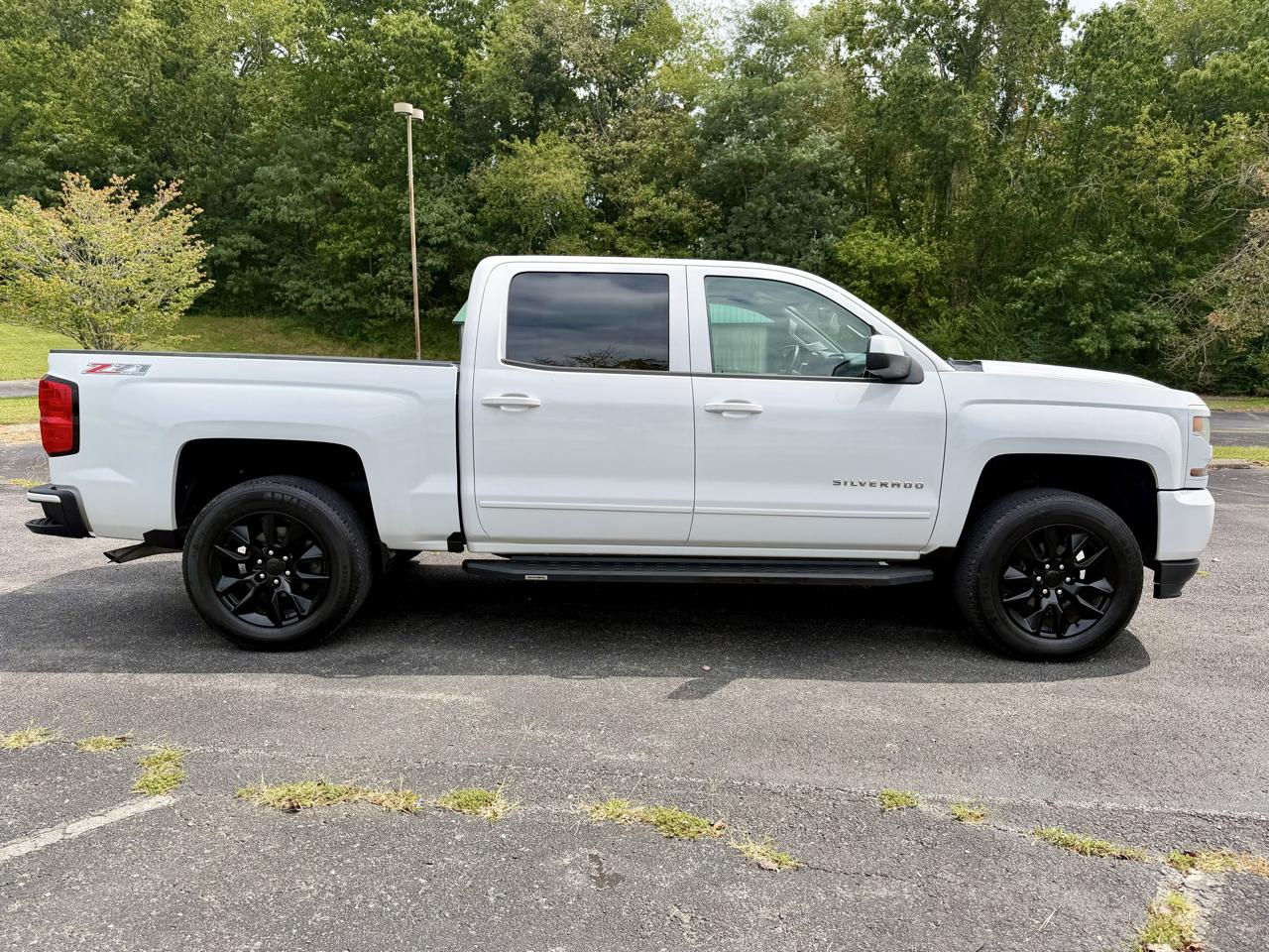 Chevrolet Silverado 1500 LT Crew Cab 4WD 2017