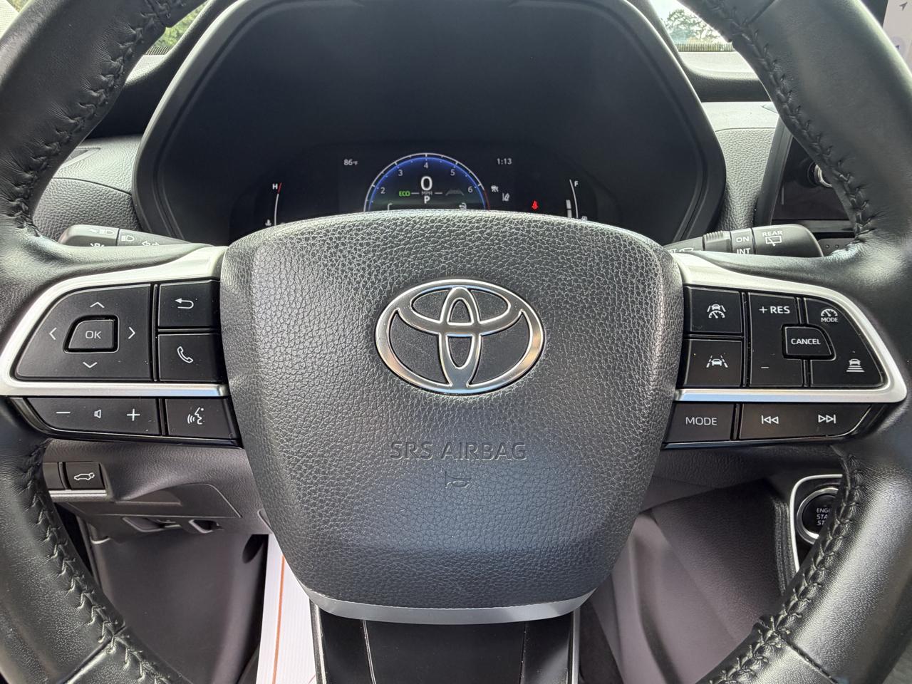 Toyota Grand Highlander LE AWD 2025