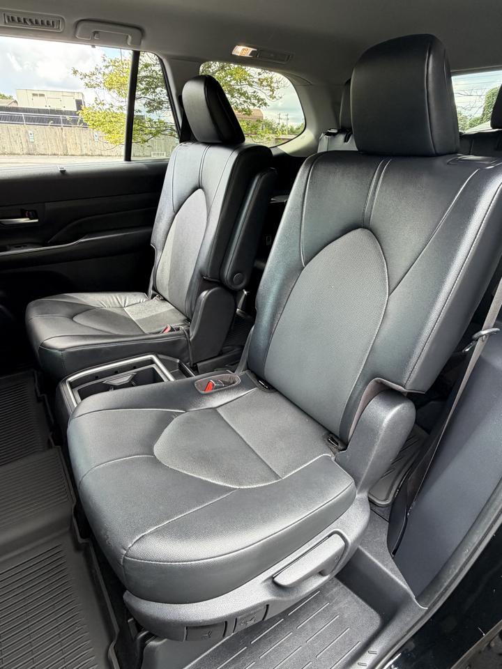 Toyota Grand Highlander LE AWD 2025