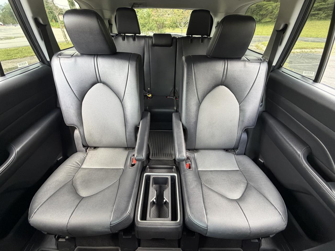 Toyota Grand Highlander LE AWD 2025