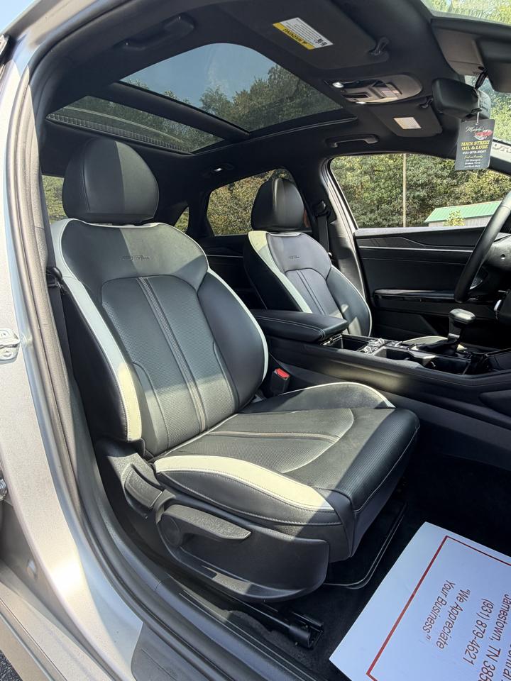 Kia K5 GT-Line 2025