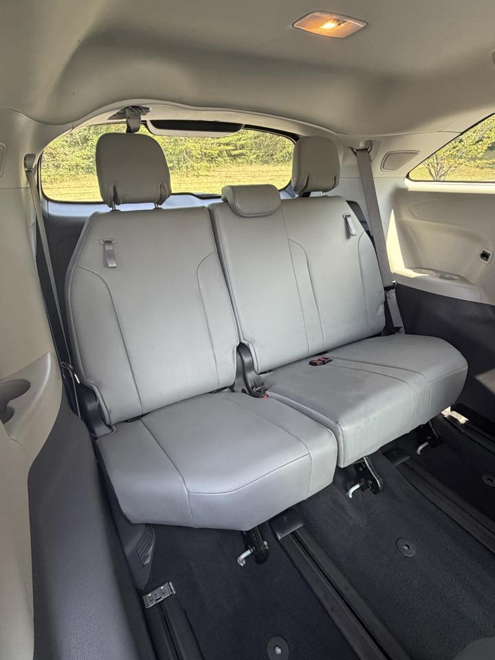 Toyota Sienna XLE 7-Passenger 2022