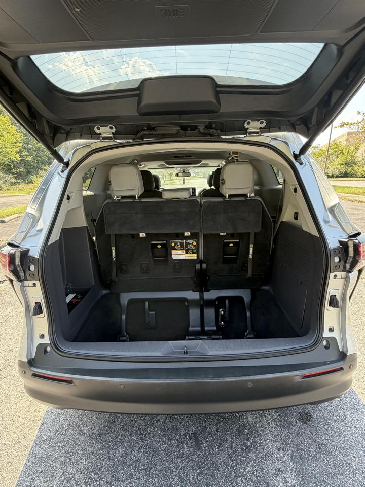 Toyota Sienna XLE 7-Passenger 2022