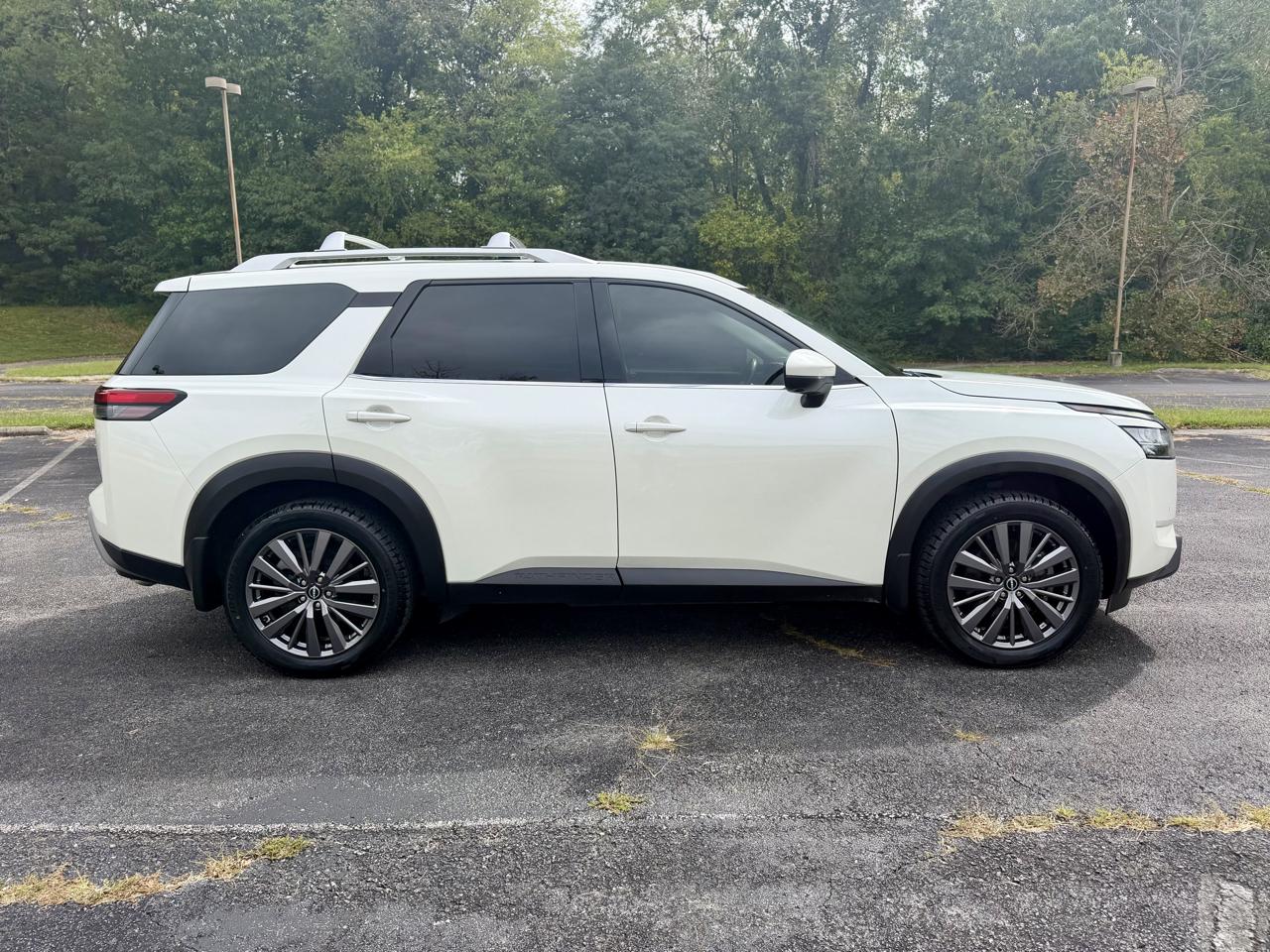 Nissan Pathfinder SL 2024