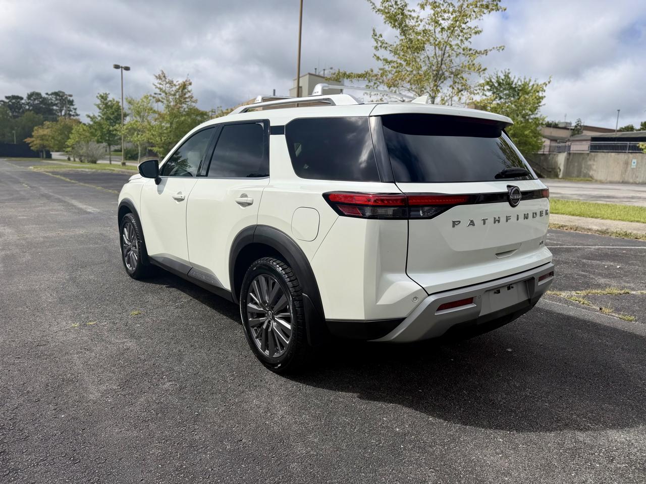 Nissan Pathfinder SL 2024
