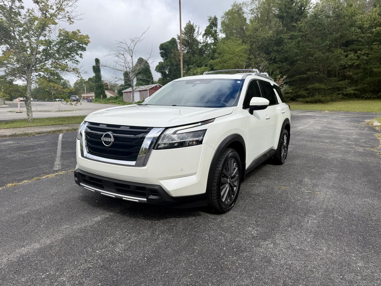 Nissan Pathfinder SL 2024