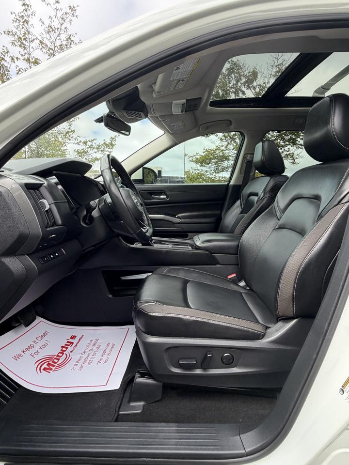 Nissan Pathfinder SL 2024