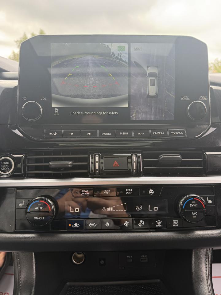 Nissan Pathfinder SL 2024