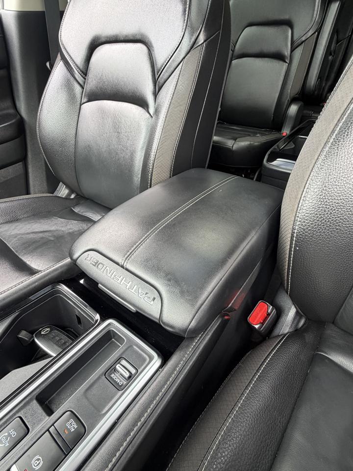 Nissan Pathfinder SL 2024