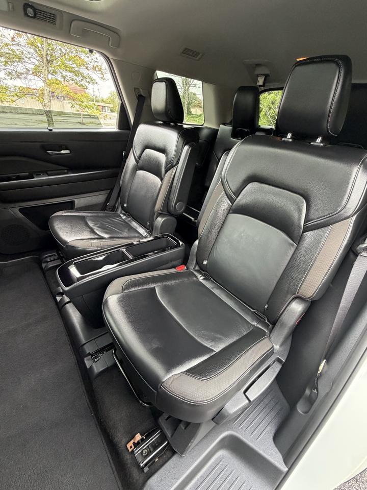 Nissan Pathfinder SL 2024